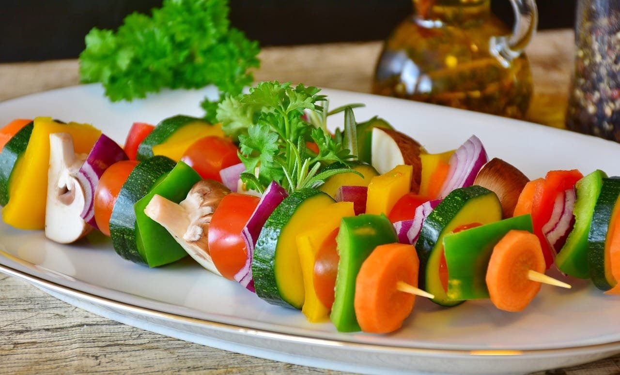 vegetable skewer, paprika, tomato